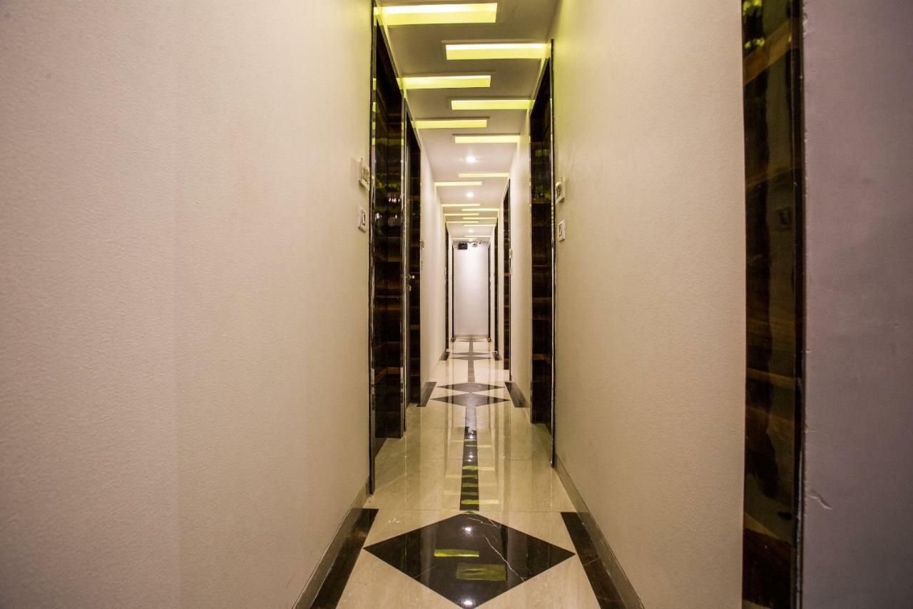 Oyo 37559 Hotel Al Haram Mumbai Kültér fotó